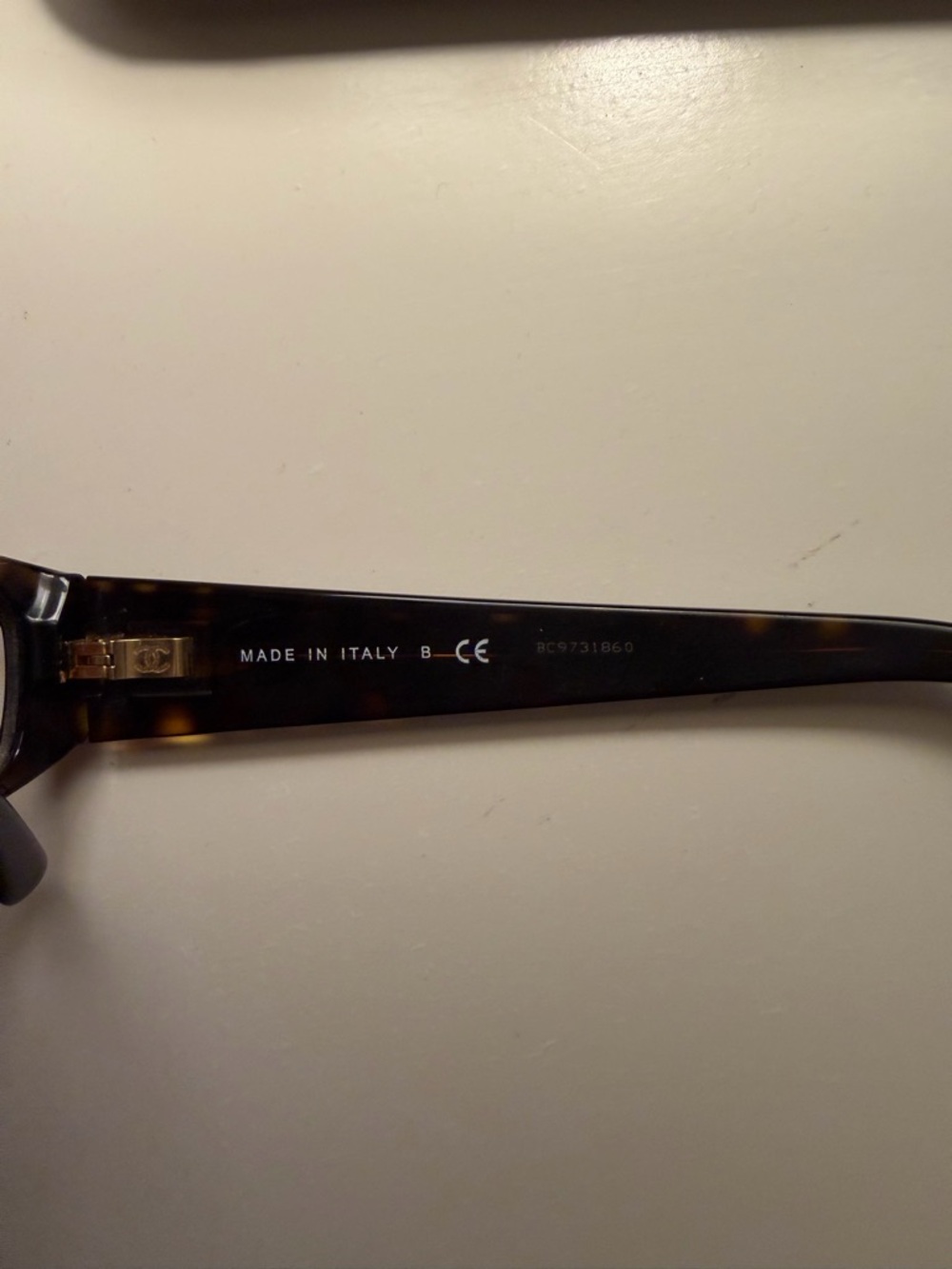 Chanel Tortoiseshell Frames with Black Quilted Case - Picture 3 of 4